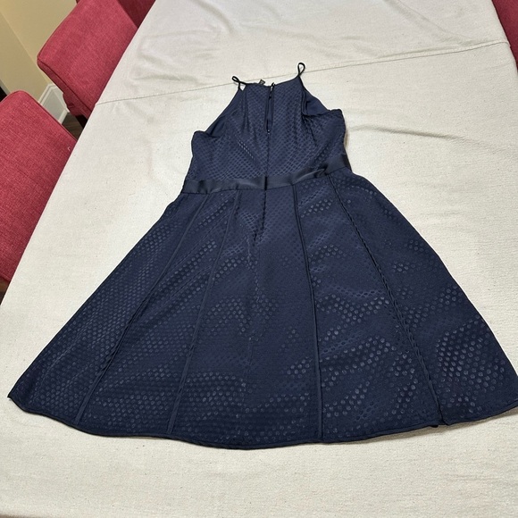 Banana Republic Navy Polka‎ Dot Pleated Fit & Flare Dress, Women’s Size 8 - Picture 12 of 13
